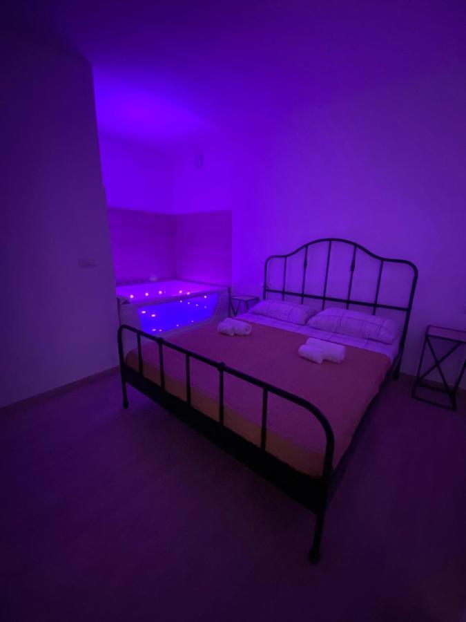 Maris Suite - Appartamento Con Vasca Idromassaggio Alghero Bagian luar foto
